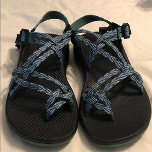 Women’s Chaco Z/Cloud Multi toe loop sandals 10